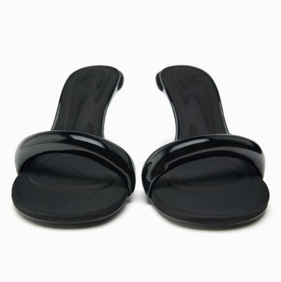 Zara Black Stiletto Heels with Matte Finish - Picture 6 of 9